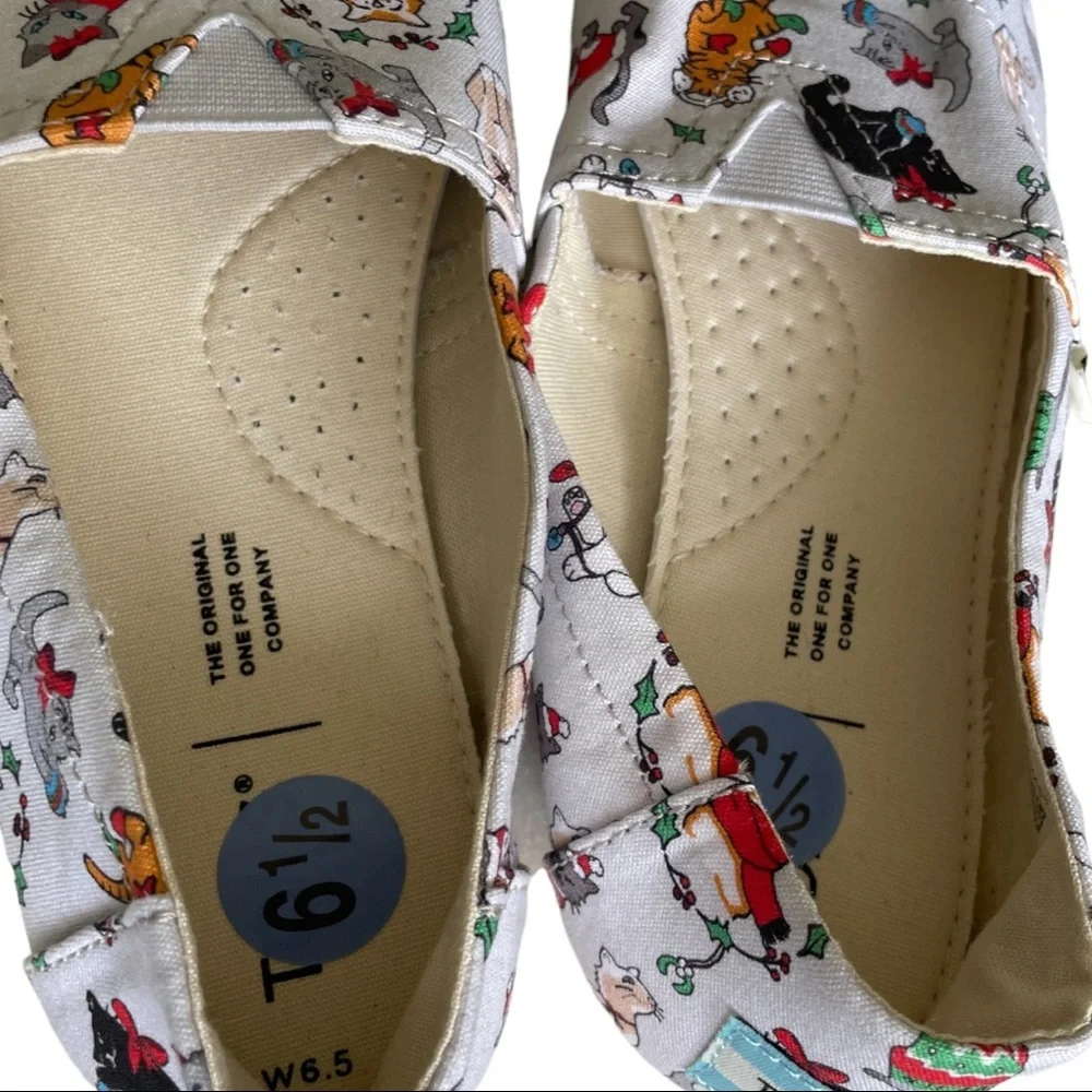 Toms Christmas Cat Shoes‎ 6.5